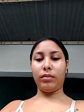 Snapshot of mommy-hot-valeria chatting on 10-17-25, 01:03 mommy-hot-valeria online show from 10-17-25, 01:03