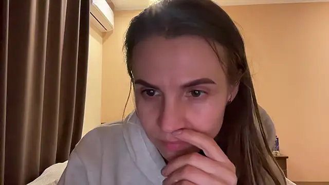 AnnieLove7722 online show from 01-13-26, 06:02