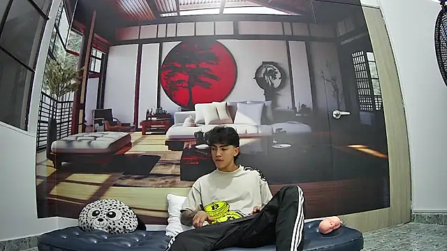 RomeoMillerr online show from 09-30-25, 07:41