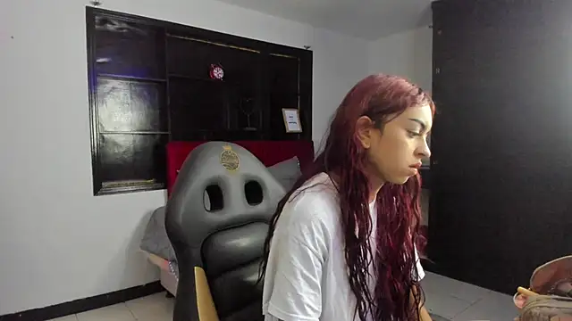 Snapshot of _ceeleste_cute_ chatting on 11-30-25, 12:53 ceeleste cute online show from 11-30-25, 12:53