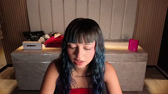 Snapshot of _ceeleste_cute_ chatting on 06-03-26, 02:33 ceeleste cute online show from 06-03-26, 02:33