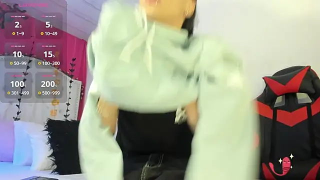 Snapshot of XaanderGrey chatting on 10-29-25, 07:37 XaanderGrey online show from 10-29-25, 07:37