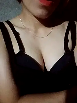 Snapshot of nhinhi-sexy chatting on 10-10-25, 09:58 nhinhi-sexy online show from 10-10-25, 09:58