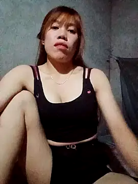 Snapshot of nhinhi-sexy chatting on 10-19-25, 12:17 nhinhi-sexy online show from 10-19-25, 12:17