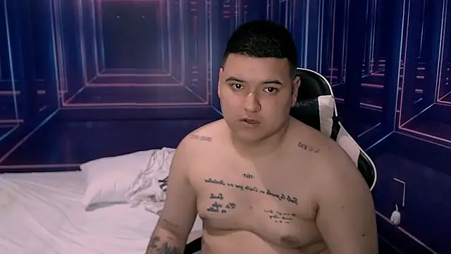 Charly and laura online show from 10-15-25, 07:25