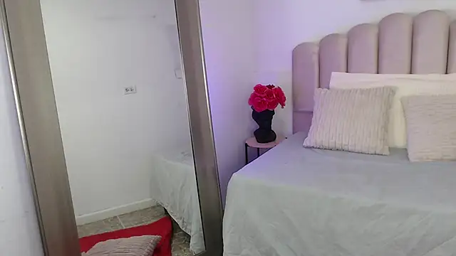 isa bigassx online show from 11-02-25, 05:32