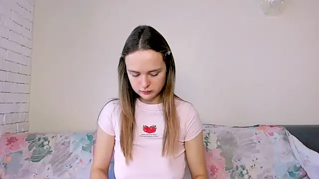 LilMary  online show from 03-11-26, 06:41