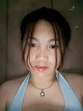 min-xinh online show from 10-23-25, 05:01