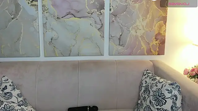 CamillaDreamer online show from 05-15-26, 11:45