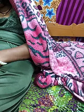 Snapshot of Desi_Lilly01 chatting on 11-27-25, 07:27 Desi Lilly01 online show from 11-27-25, 07:27