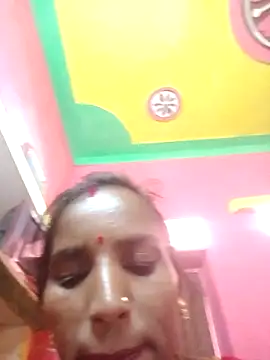 Snapshot of Munni_ji chatting on 10-02-25, 08:54 Munni ji online show from 10-02-25, 08:54