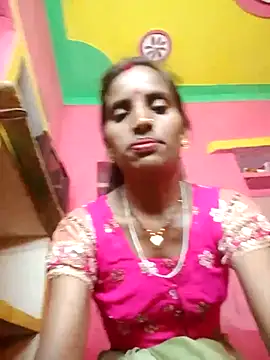 Snapshot of Munni_ji chatting on 10-08-25, 07:00 Munni ji online show from 10-08-25, 07:00