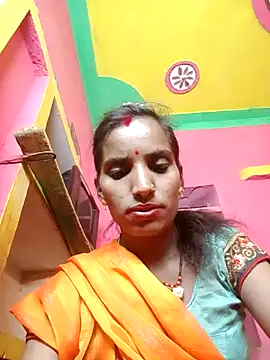 Snapshot of Munni_ji chatting on 10-19-25, 05:46 Munni ji online show from 10-19-25, 05:46