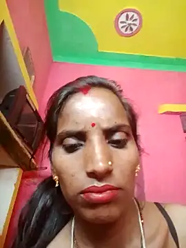 Snapshot of Munni_ji chatting on 10-22-25, 11:48 Munni ji online show from 10-22-25, 11:48