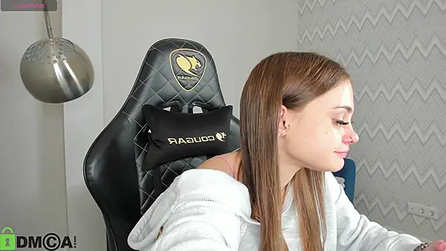 KarinaBroks online show from 12-02-25, 09:36