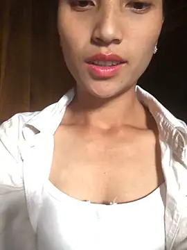 Snapshot of July_sexy69 chatting on 10-28-25, 02:26 July sexy69 online show from 10-28-25, 02:26