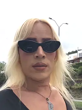 Snapshot of alexawinterrr chatting on 10-11-25, 04:49 alexawinterrr online show from 10-11-25, 04:49