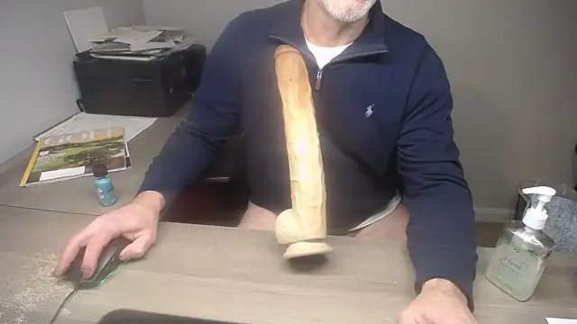 Snapshot of sackstor chatting on 12-30-24, 10:01 sackstor online show from 12-30-24, 10:01