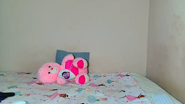 SlimSexxy21 online show from 11-17-25, 09:15