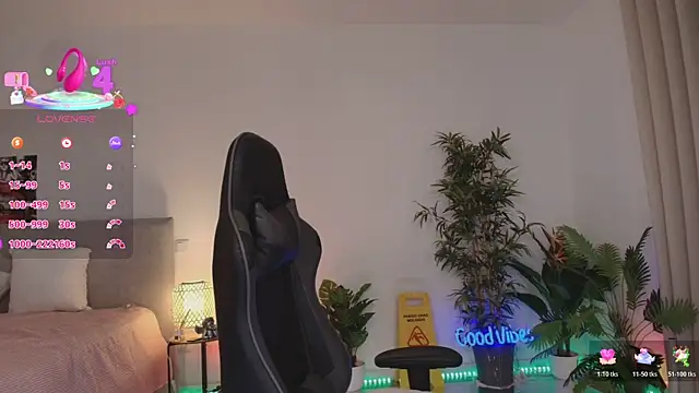 Snapshot of Angel_danm_Pati chatting on 10-23-25, 10:36 Angel danm Pati online show from 10-23-25, 10:36