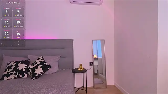 Sienna Mi  online show from 11-23-25, 08:03