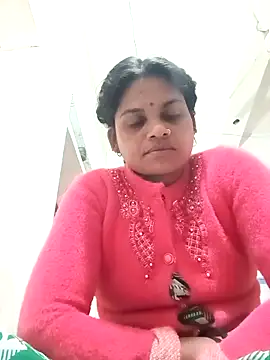 Snapshot of SHMA-77 chatting on 11-16-25, 03:17 SHMA-77 online show from 11-16-25, 03:17