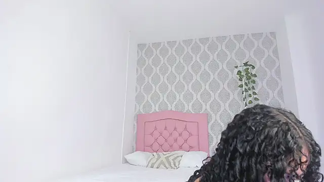 annalise goerts online show from 12-18-25, 01:06