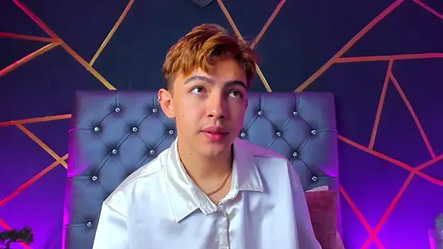 Lian Miller1  online show from 11-04-25, 12:26