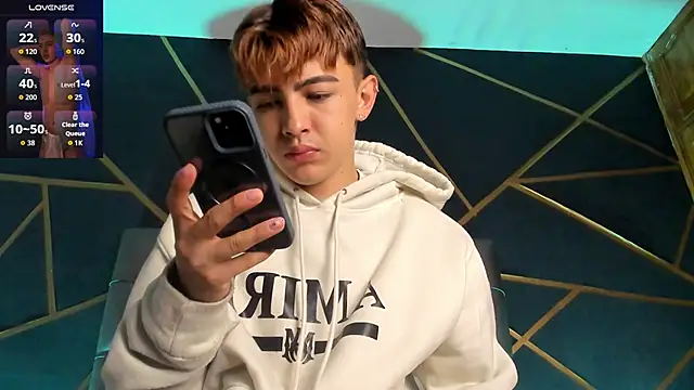 Lian Miller1  online show from 12-16-25, 12:10