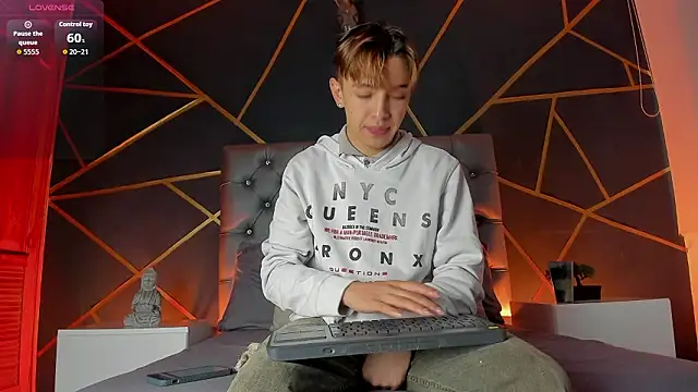 Lian Miller1  online show from 02-20-26, 12:27