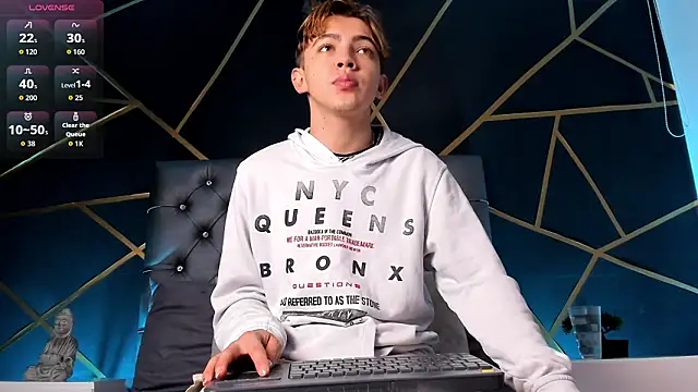 Lian Miller1  online show from 02-23-26, 12:24