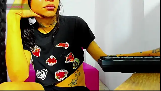 andrehard23  online show from 10-23-25, 07:34