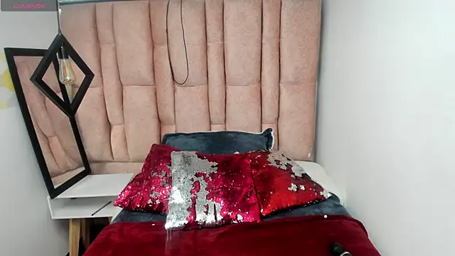 Issa Milf   online show from 04-28-26, 01:27