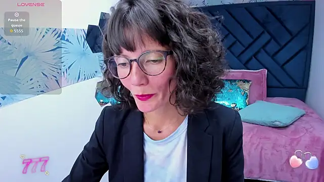 Snapshot of Valery_More__ chatting on 04-29-26, 05:30 Valery More online show from 04-29-26, 05:30
