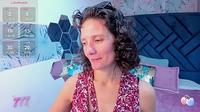 Snapshot of Valery_More__ chatting on 05-15-26, 12:45 Valery More online show from 05-15-26, 12:45