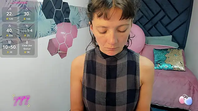 Snapshot of Valery_More__ chatting on 06-05-26, 01:06 Valery More online show from 06-05-26, 01:06