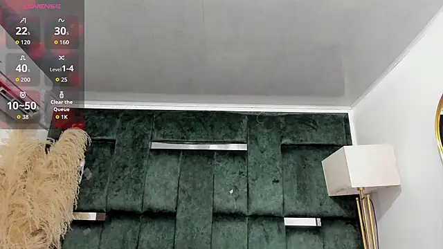 Snapshot of Misaki_Kai chatting on 11-25-25, 06:13 Misaki Kai online show from 11-25-25, 06:13