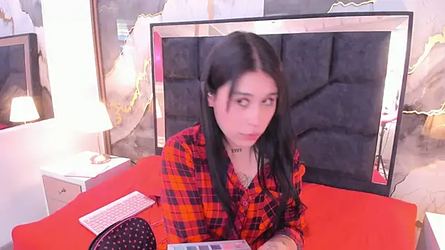 SusanVilla online show from 02-17-26, 07:53