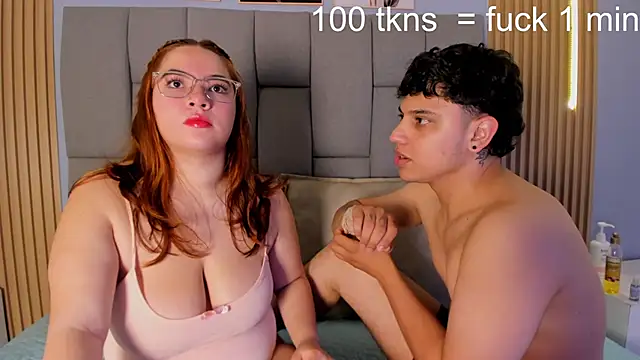 Kandyfrees  online show from 10-21-25, 11:33