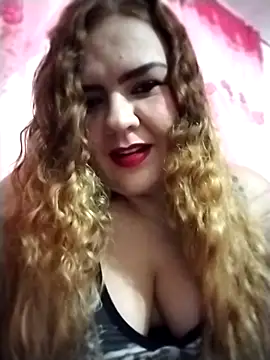 Snapshot of coral_marley chatting on 10-31-25, 04:35 coral marley online show from 10-31-25, 04:35