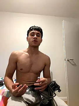 adgymwear1 online show from 10-25-25, 08:58