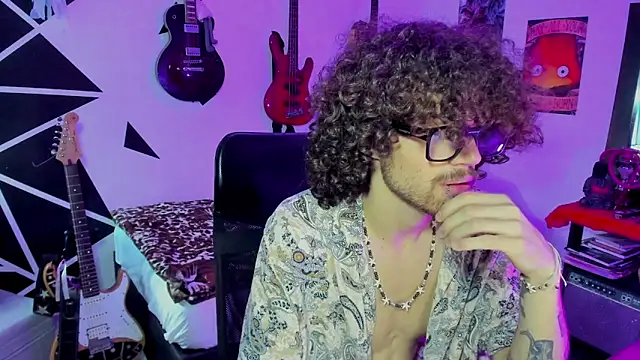 MikaelRizzzo online show from 10-01-25, 08:04