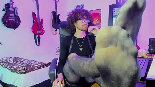 MikaelRizzzo online show from 10-02-25, 08:49