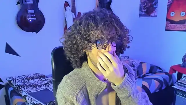 MikaelRizzzo online show from 10-16-25, 12:39