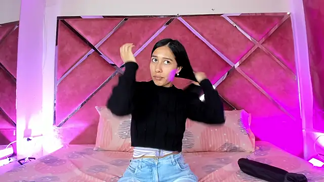 Snapshot of Amelia_Rivas chatting on 10-12-25, 06:18 Amelia Rivas online show from 10-12-25, 06:18