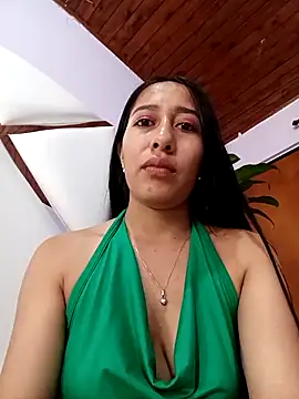 Snapshot of Amelia_Rivas chatting on 10-25-25, 01:02 Amelia Rivas online show from 10-25-25, 01:02