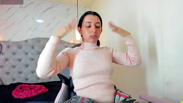 Iris  77 online show from 10-14-25, 06:20