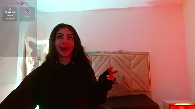 Ixchel tay online show from 11-14-25, 03:38