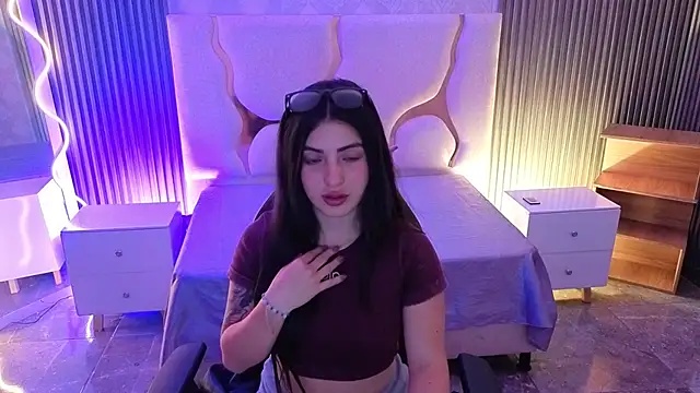 Ixchel tay online show from 04-07-26, 03:40