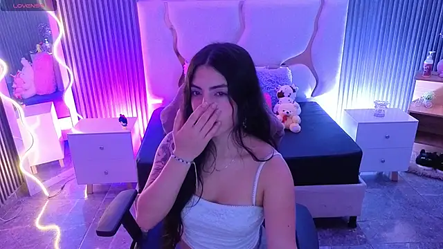 Ixchel tay online show from 04-25-26, 03:20